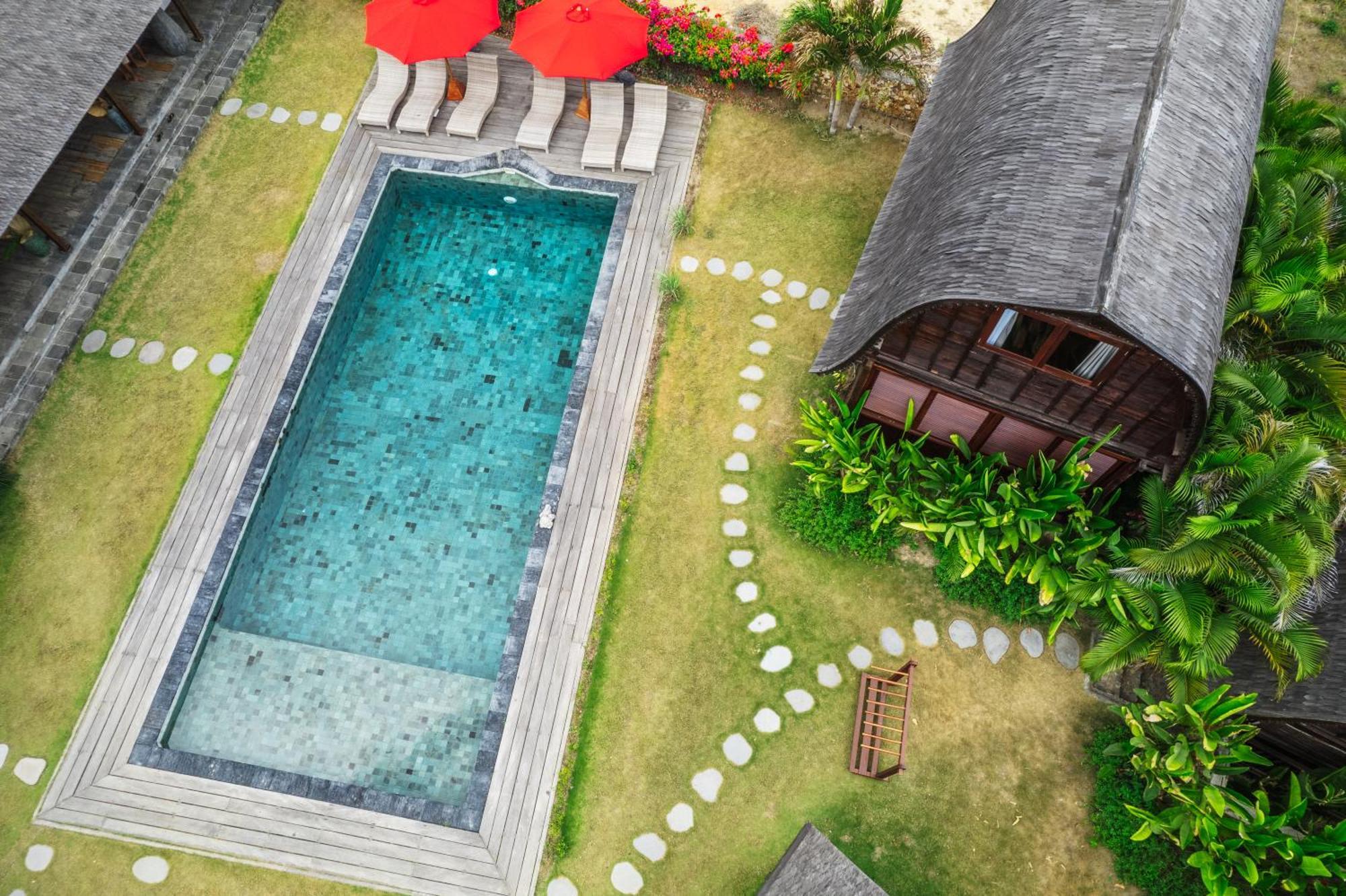 Ellya Villa
