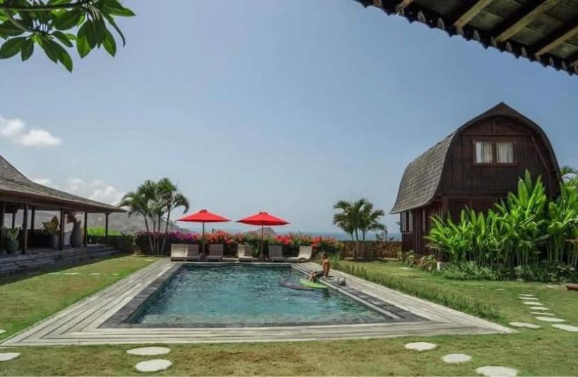 Ellya Areguling, For 8-10 Pax Villa *