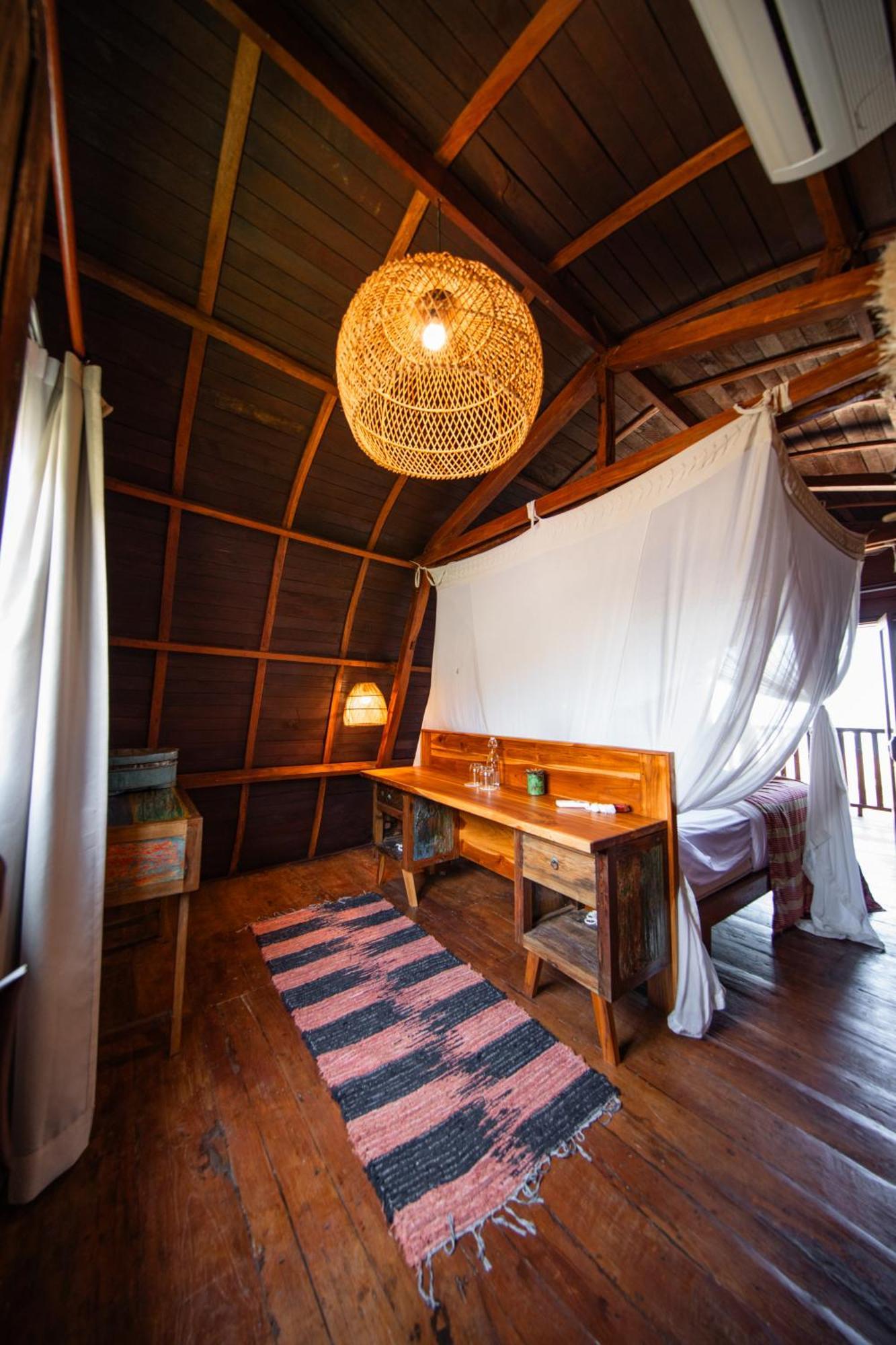 Villa Ellya Areguling, For 8-10 Pax Kuta (Lombok)